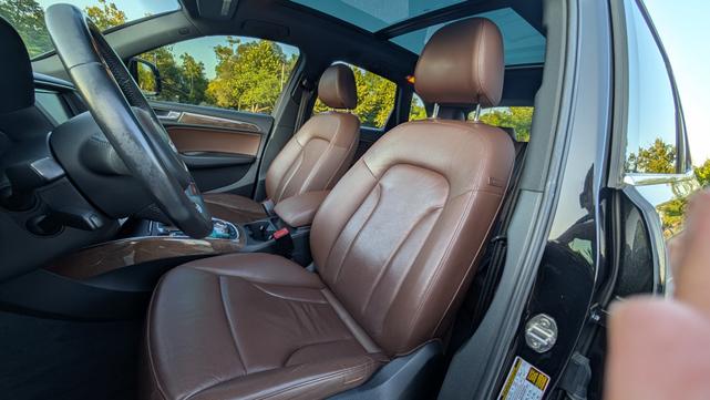 Photo of 2015 Black Audi Q5