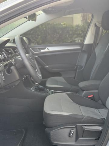 Photo of 2016 Silver Volkswagen e-Golf