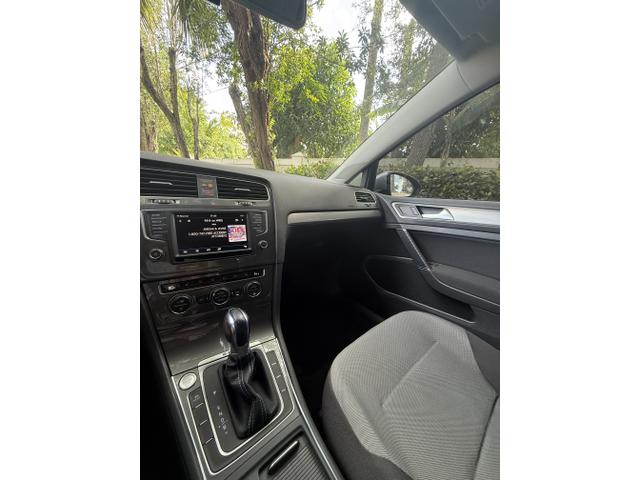 Photo of 2016 Silver Volkswagen e-Golf