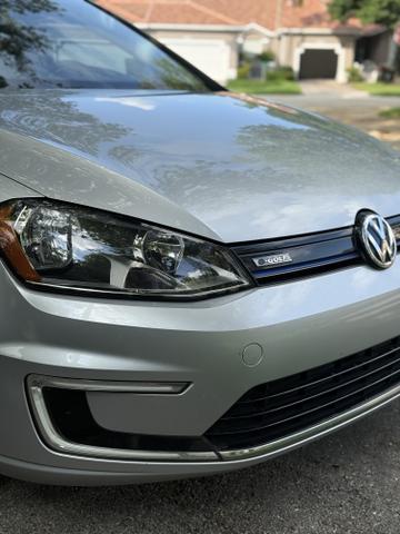Photo of 2016 Silver Volkswagen e-Golf