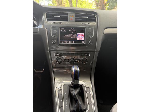 Photo of 2016 Silver Volkswagen e-Golf