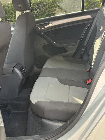 Photo of 2016 Silver Volkswagen e-Golf