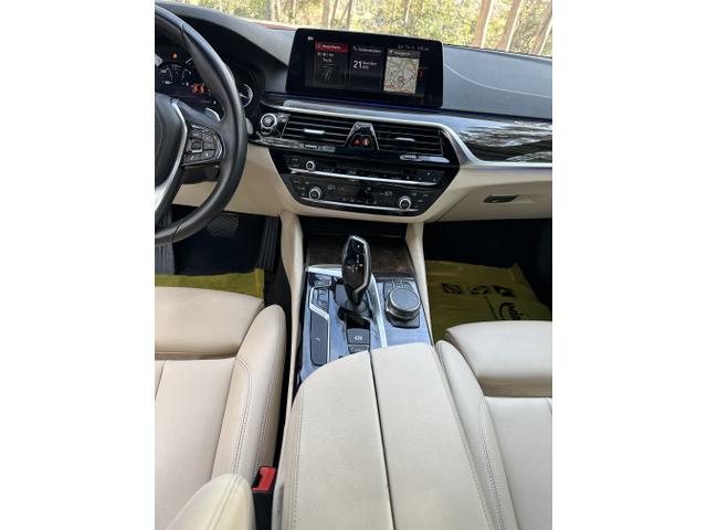 Photo of 2019 Black BMW 530