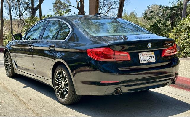 Photo of 2019 Black BMW 530