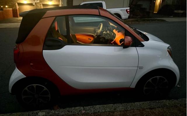 Photo of 2017 White smart ForTwo