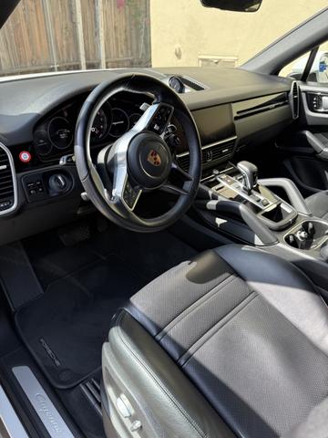 Photo of 2020 White Porsche Cayenne