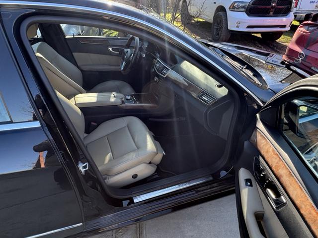 Photo of 2012 Black Mercedes-Benz E-Class
