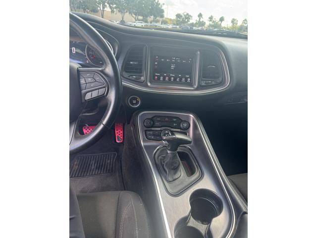 Photo of 2018 Yellow Dodge Challenger
