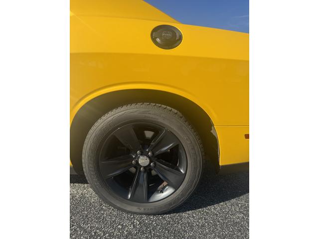 Photo of 2018 Yellow Dodge Challenger