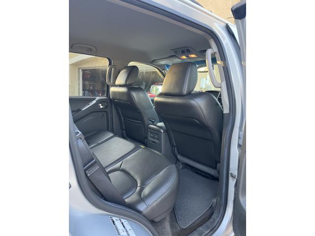 Photo of 2011 Silver Nissan Pathfinder