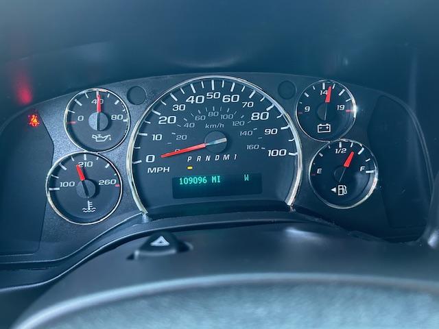 Photo of 2017 Gray GMC Savana 2500