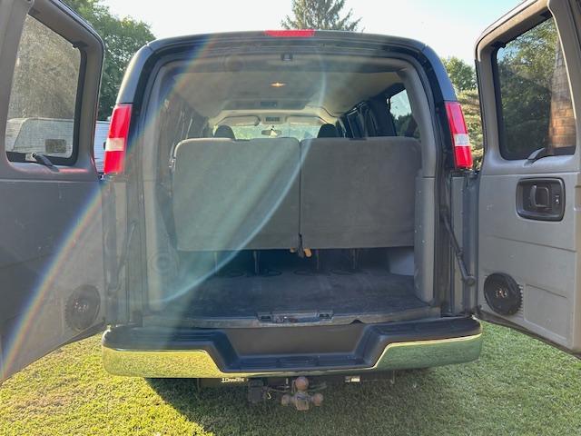 Photo of 2017 Gray GMC Savana 2500