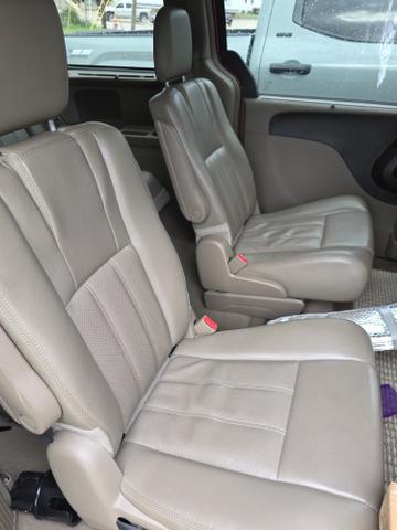 Photo of 2014 Red Chrysler Town & Country