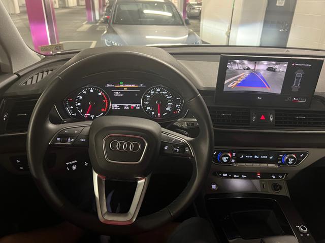 Photo of 2024 Blue Audi Q5