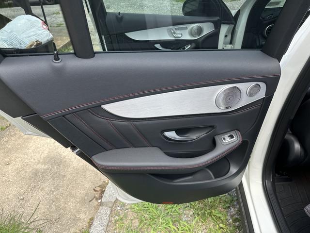 Photo of 2021 White Mercedes-Benz AMG GLC 43