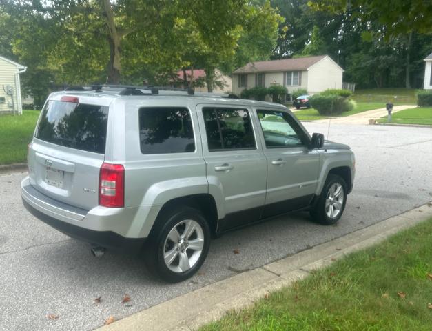 Photo of 2012 Silver Jeep Patriot