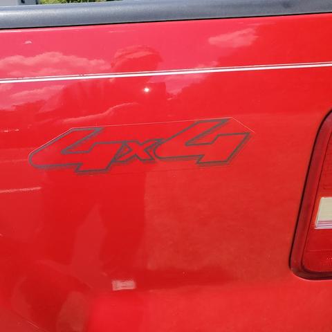 Photo of 2005 Red Ford F-150