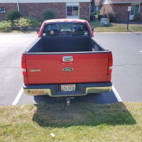 Photo of 2005 Red Ford F-150