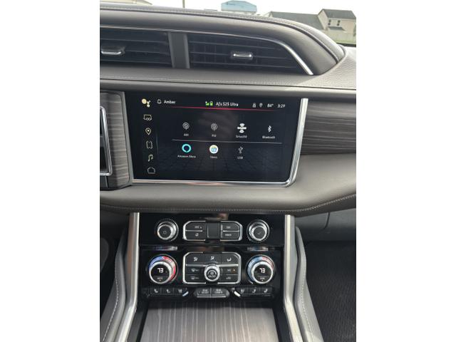 Photo of 2022 White GMC Yukon