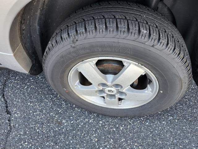 Photo of 2006 Silver Saturn Vue