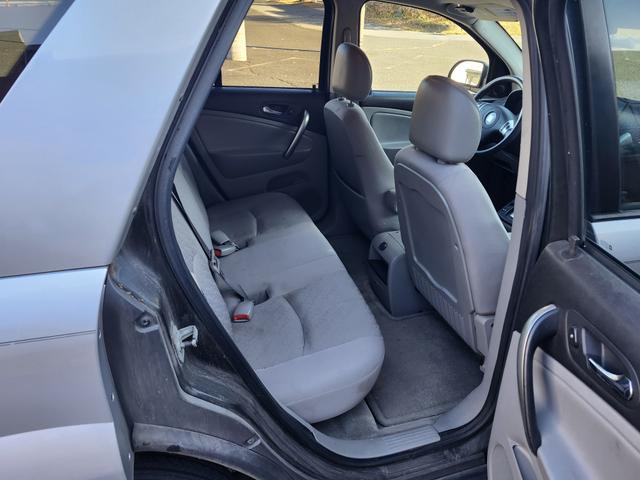 Photo of 2006 Silver Saturn Vue