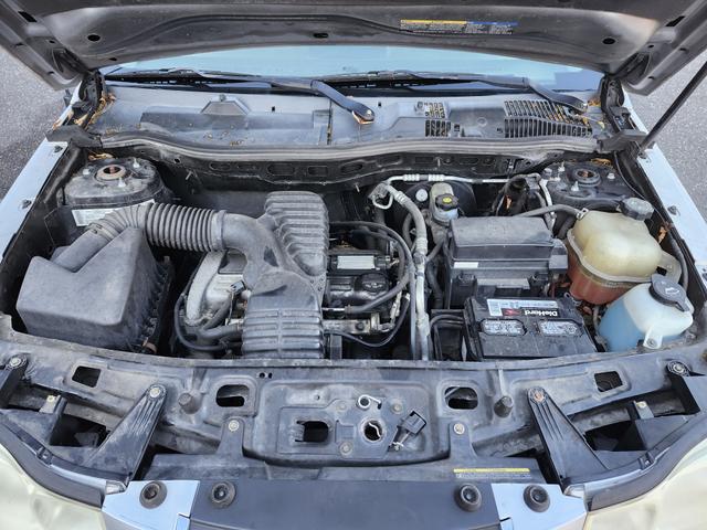 Photo of 2006 Silver Saturn Vue