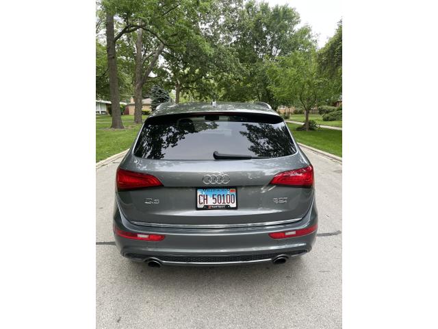 Photo of 2017 Gray Audi Q5