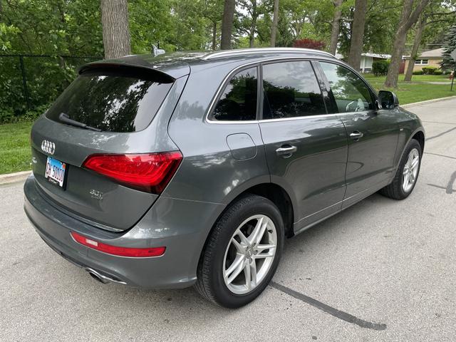 Photo of 2017 Gray Audi Q5