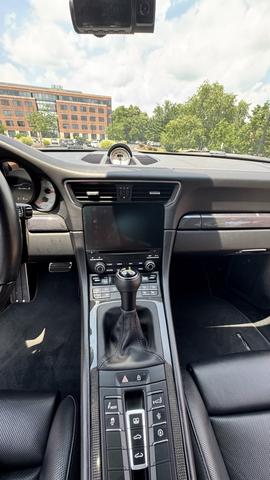 Photo of 2019 White Porsche 911