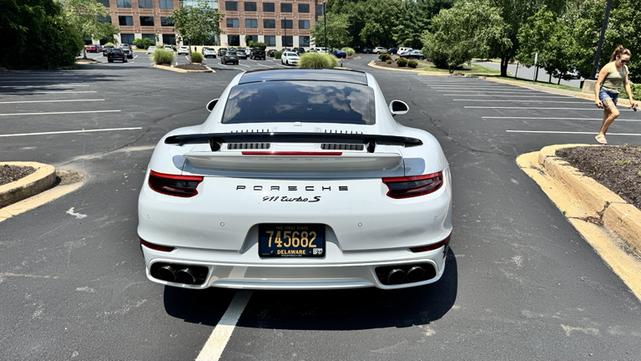 Photo of 2019 White Porsche 911