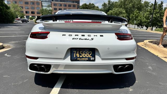 Photo of 2019 White Porsche 911