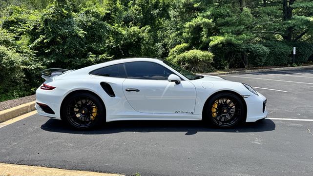 Photo of 2019 White Porsche 911