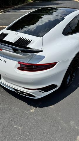 Photo of 2019 White Porsche 911