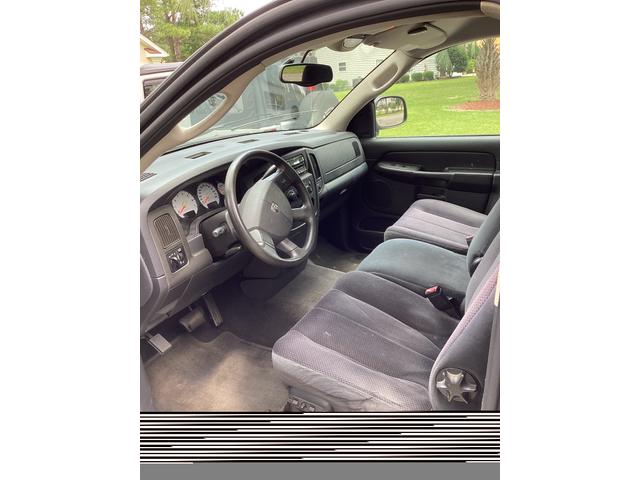 Photo of 2004 Gray Dodge Ram 1500