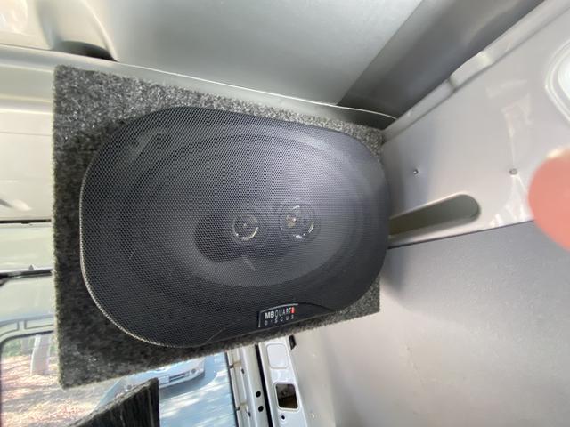 Photo of 2005 Silver Dodge Sprinter