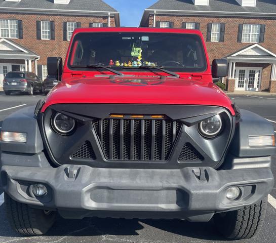 Photo of 2019 Red Jeep Wrangler Unlimited
