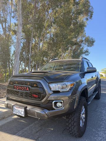Photo of 2019 Gray Toyota Tacoma