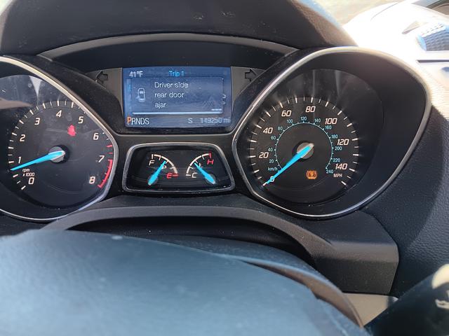 Photo of 2015 Silver Ford Escape