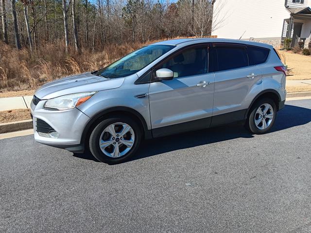 Photo of 2015 Silver Ford Escape