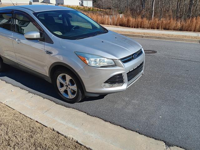 Photo of 2015 Silver Ford Escape