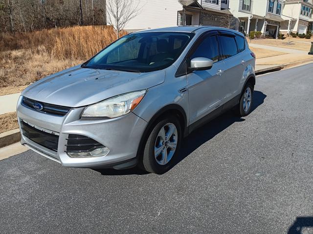 Photo of 2015 Silver Ford Escape