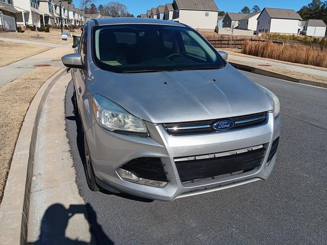 Photo of 2015 Silver Ford Escape