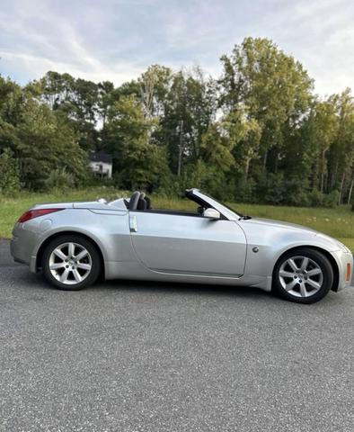 Photo of 2004 Silver Nissan 350Z