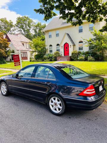 Photo of 2001 Blue Mercedes-Benz C-Class
