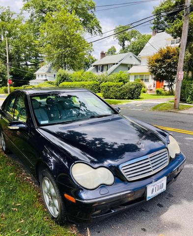 Photo of 2001 Blue Mercedes-Benz C-Class