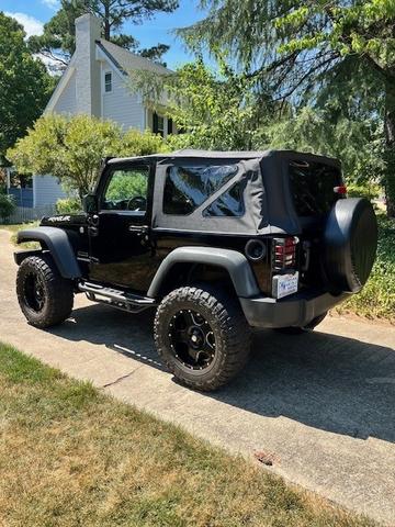 Photo of 2011 Black Jeep Wrangler