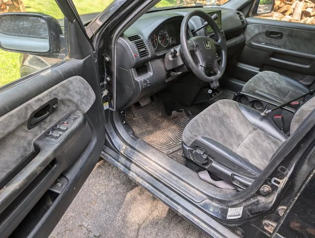 Photo of 2002 Black Honda CR-V