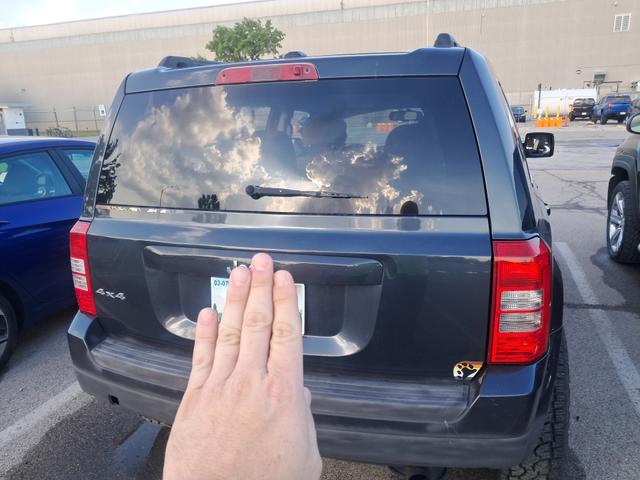 Photo of 2014 Blue Jeep Patriot