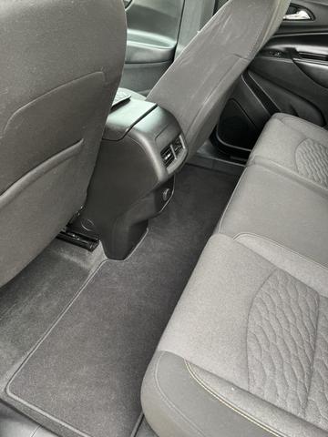 Photo of 2018 Silver Chevrolet Equinox