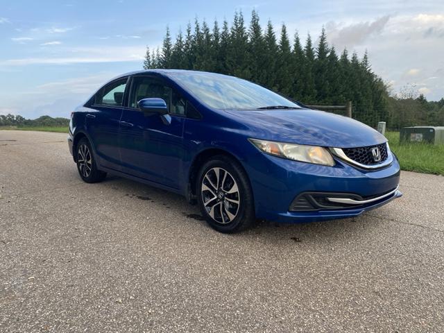 Photo of 2014 Blue Honda Civic